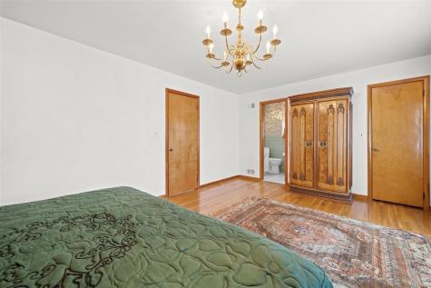 287 Avenue E Bayonne NJ 07002