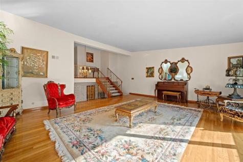 287 Avenue E Bayonne NJ 07002