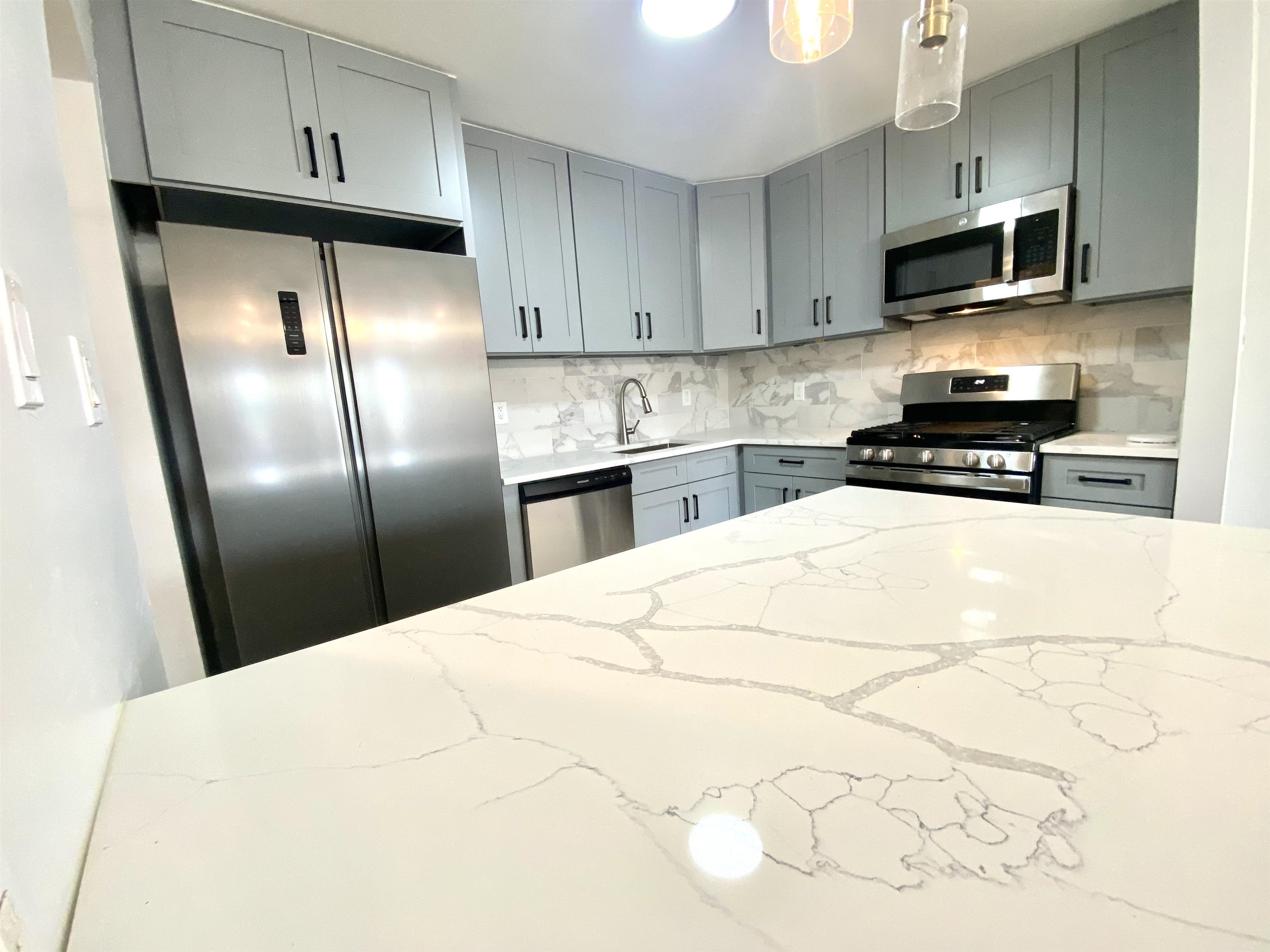 512 Avenue C Bayonne NJ 07002