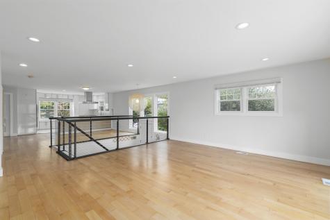 6 Grand Cove Way Edgewater NJ 07020