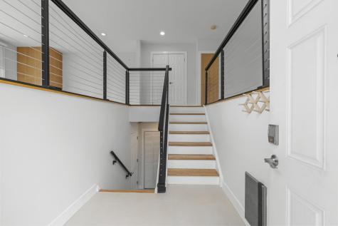 6 Grand Cove Way Edgewater NJ 07020