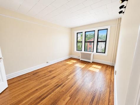 272 Hutton Avenue Jersey City NJ 07307
