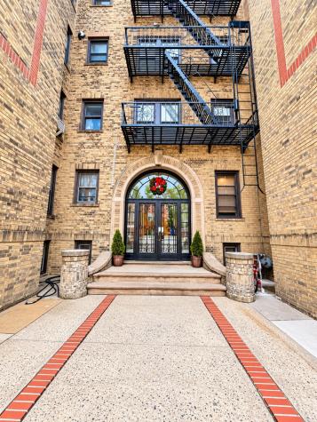 272 Hutton Avenue Jersey City NJ 07307
