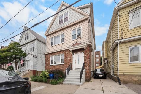 172 West 49th Street Bayonne NJ 07002