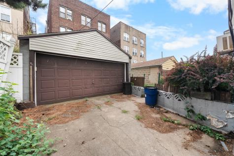 172 West 49th Street Bayonne NJ 07002