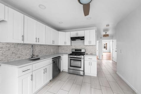172 West 49th Street Bayonne NJ 07002