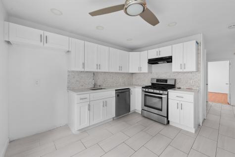 172 West 49th Street Bayonne NJ 07002