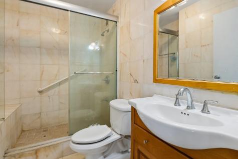 226 Harmon Cove Tower Secaucus NJ 07094