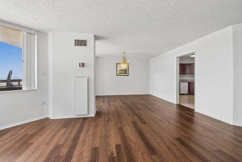 226 Harmon Cove Tower Secaucus NJ 07094