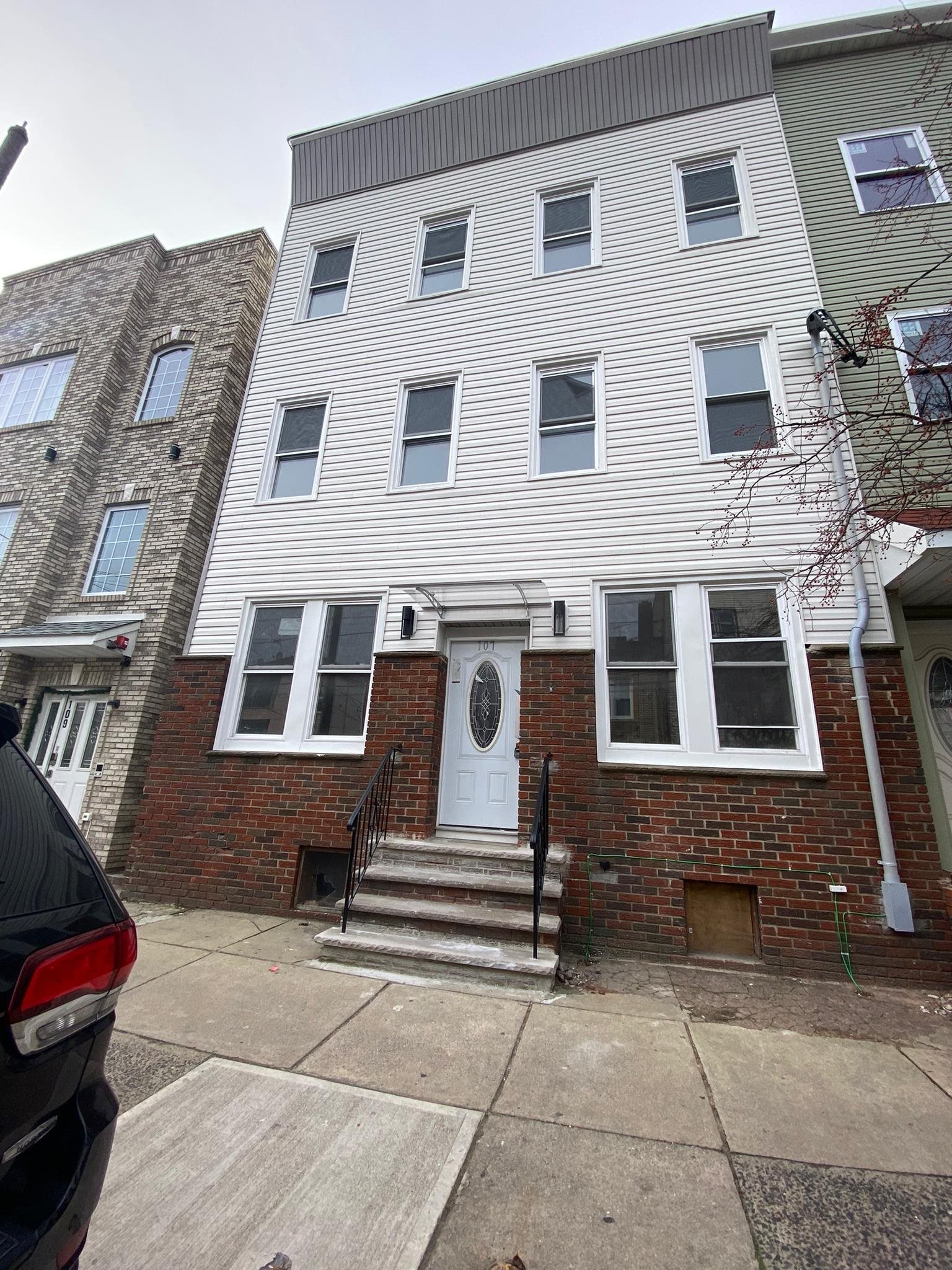 107 Magazine Street Newark NJ 07105