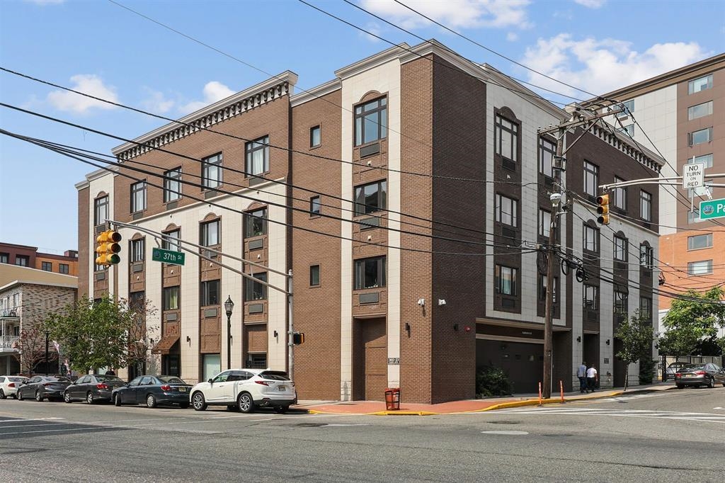 3611 Park Avenue Union City NJ 07087