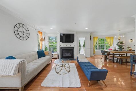 180 Blue Heron Drive Secaucus NJ 07094