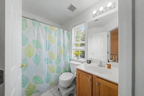 180 Blue Heron Drive Secaucus NJ 07094