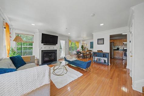 180 Blue Heron Drive Secaucus NJ 07094
