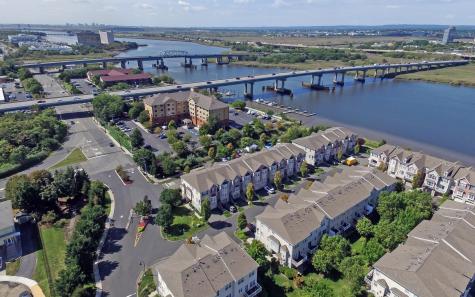 180 Blue Heron Drive Secaucus NJ 07094