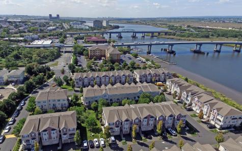 180 Blue Heron Drive Secaucus NJ 07094
