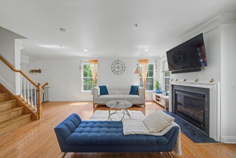 180 Blue Heron Drive Secaucus NJ 07094
