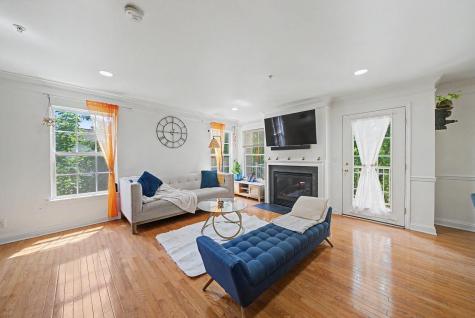 180 Blue Heron Drive Secaucus NJ 07094