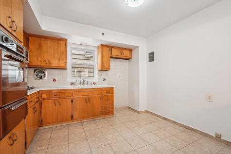 529 38th Street Union City NJ 07087
