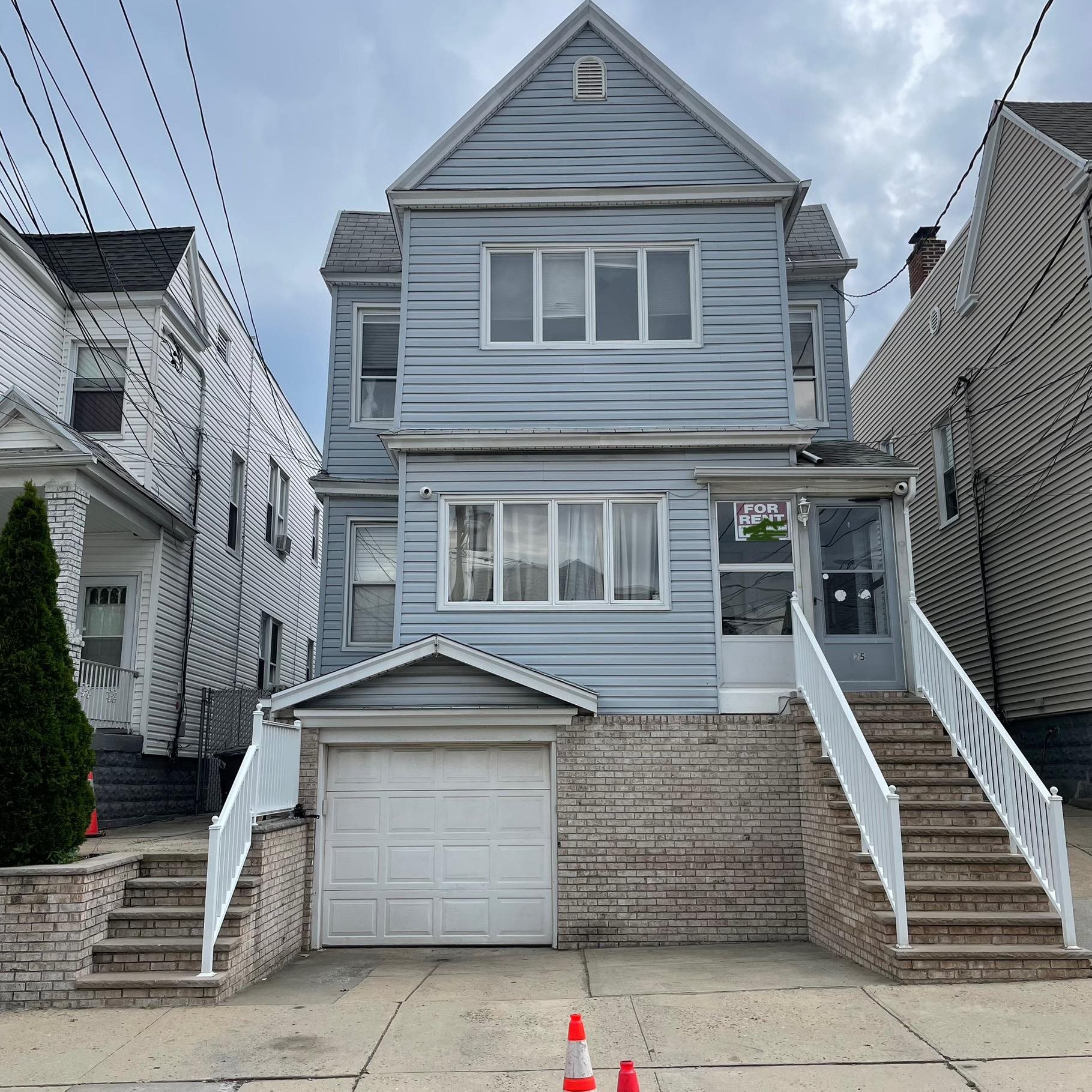 25 Kelly Parkway Bayonne NJ 07002