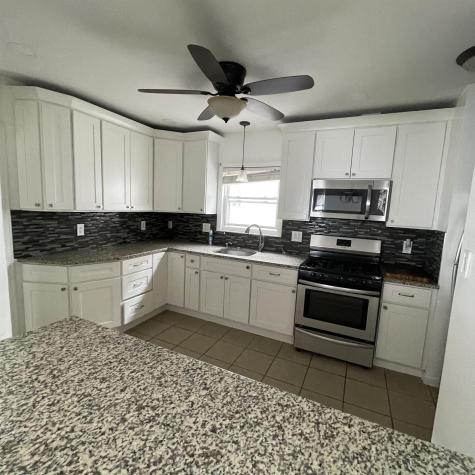 25 Kelly Parkway Bayonne NJ 07002