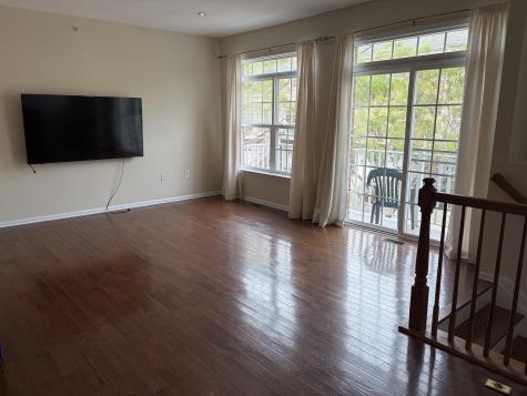 4 Swan Court Jersey City NJ 07305