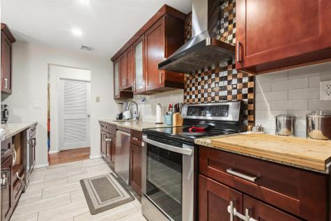 8305 Bergenline Avenue North Bergen NJ 07047