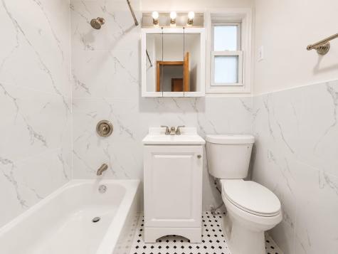 38 West 53rd Street Bayonne NJ 07002