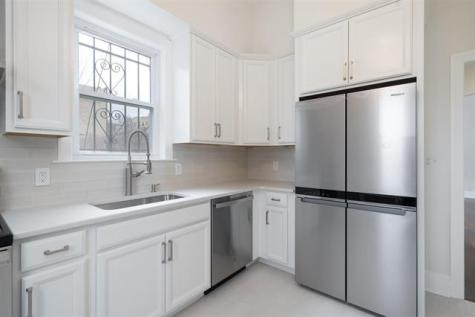 33 Glenwood Avenue Jersey City NJ 07306