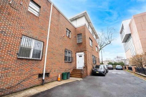 33 Glenwood Avenue Jersey City NJ 07306