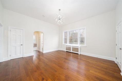 33 Glenwood Avenue Jersey City NJ 07306