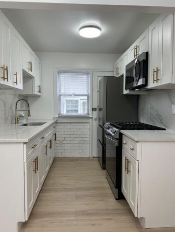 30 Kelly Parkway Bayonne NJ 07002