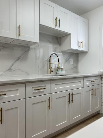 30 Kelly Parkway Bayonne NJ 07002