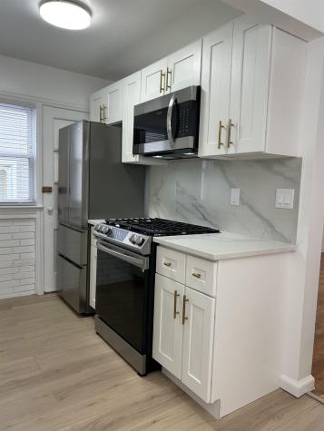 30 Kelly Parkway Bayonne NJ 07002