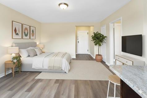 210 Woodcliff Avenue North Bergen NJ 07047