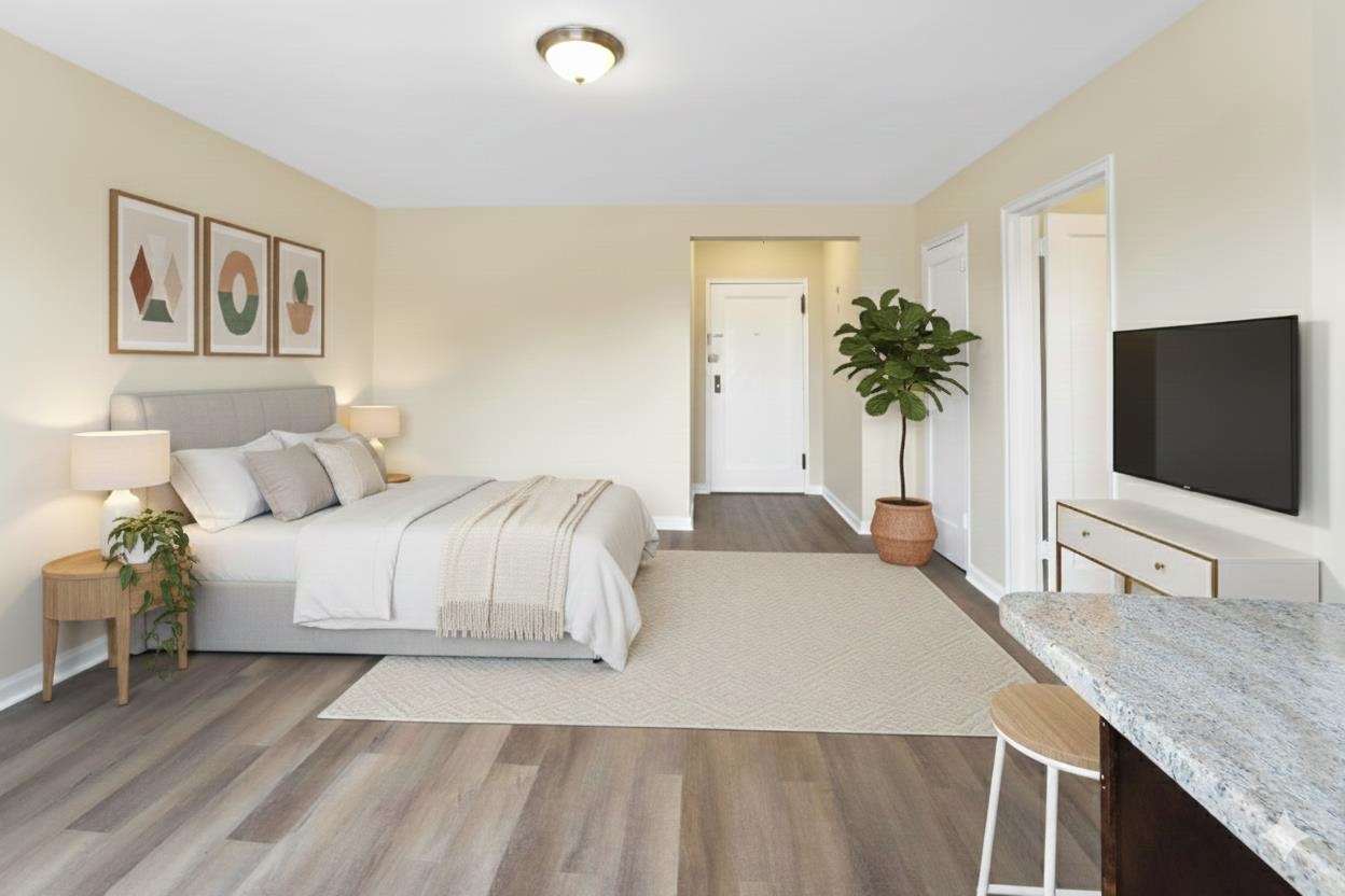 210 Woodcliff Avenue North Bergen NJ 07047