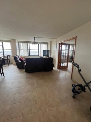 7004 Boulevard East Guttenberg NJ 07093