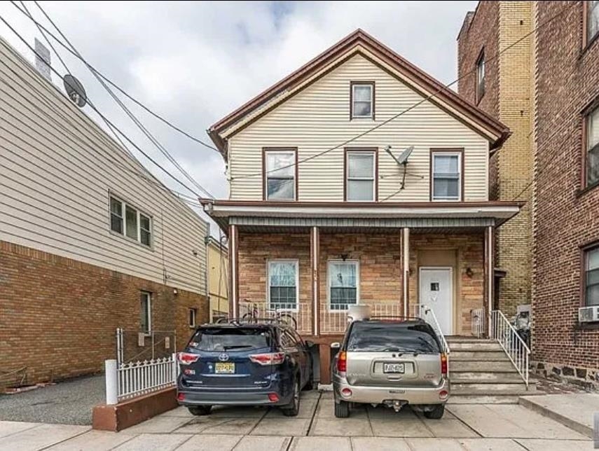 2015 Summit Avenue Union City NJ 07087