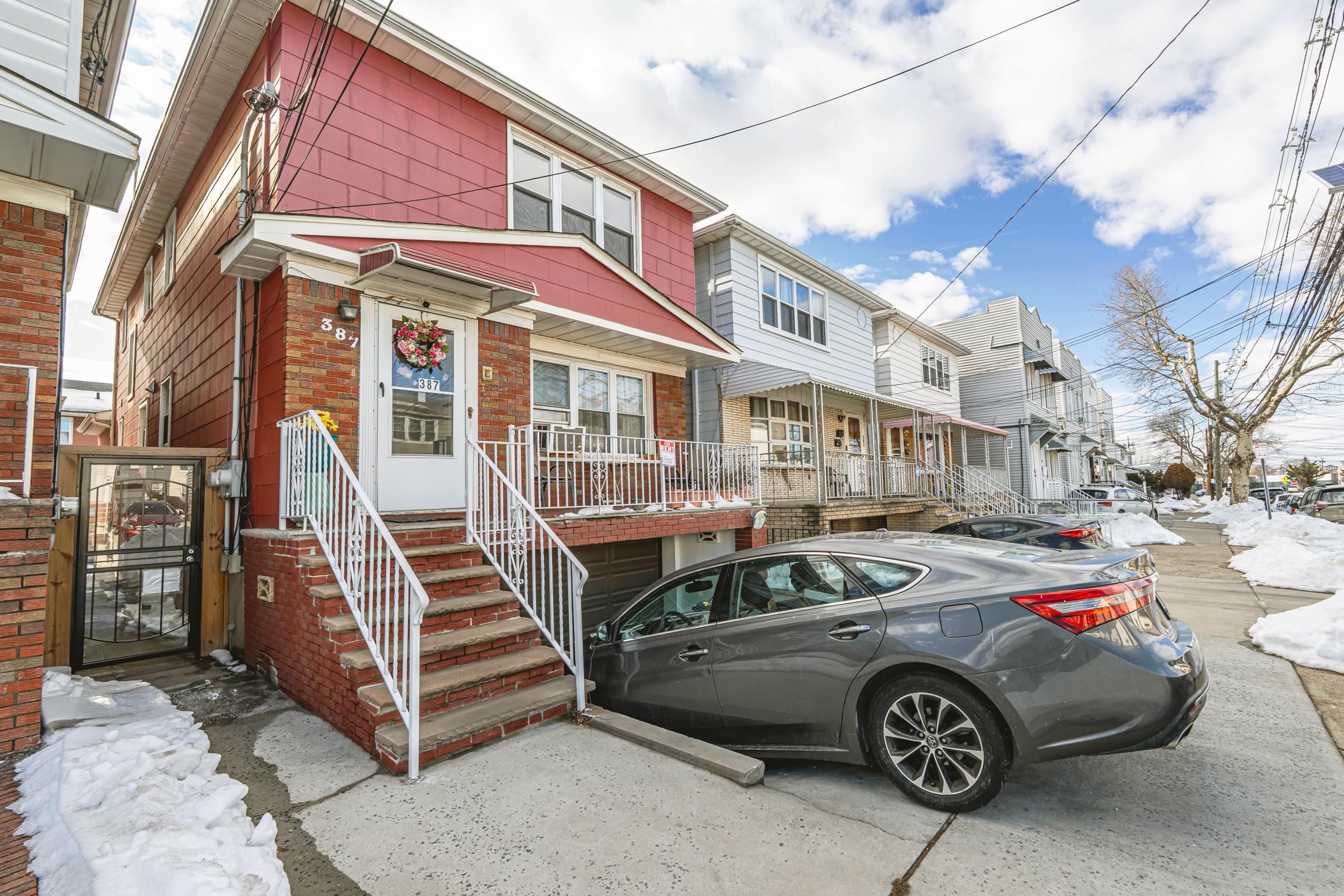 387 Cator Avenue Jersey City NJ 07304