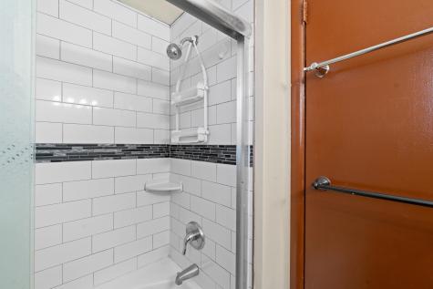 387 Cator Avenue Jersey City NJ 07304