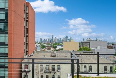 32 Jones Street Jersey City NJ 07306