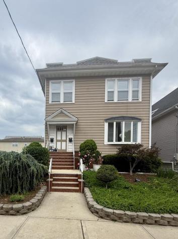 157 Avenue C Bayonne NJ 07002