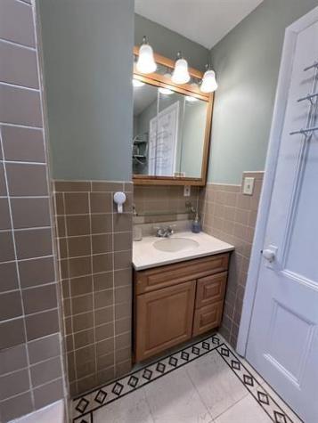53 Hudson Place Weehawken NJ 07086