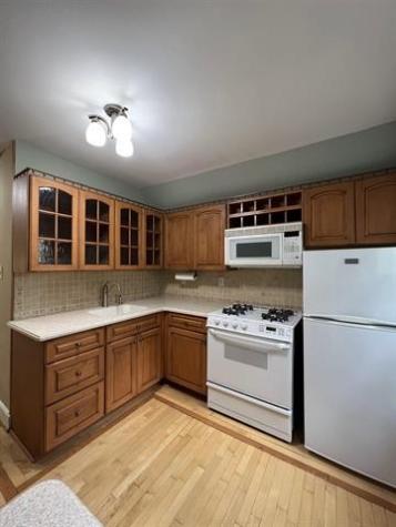 53 Hudson Place Weehawken NJ 07086