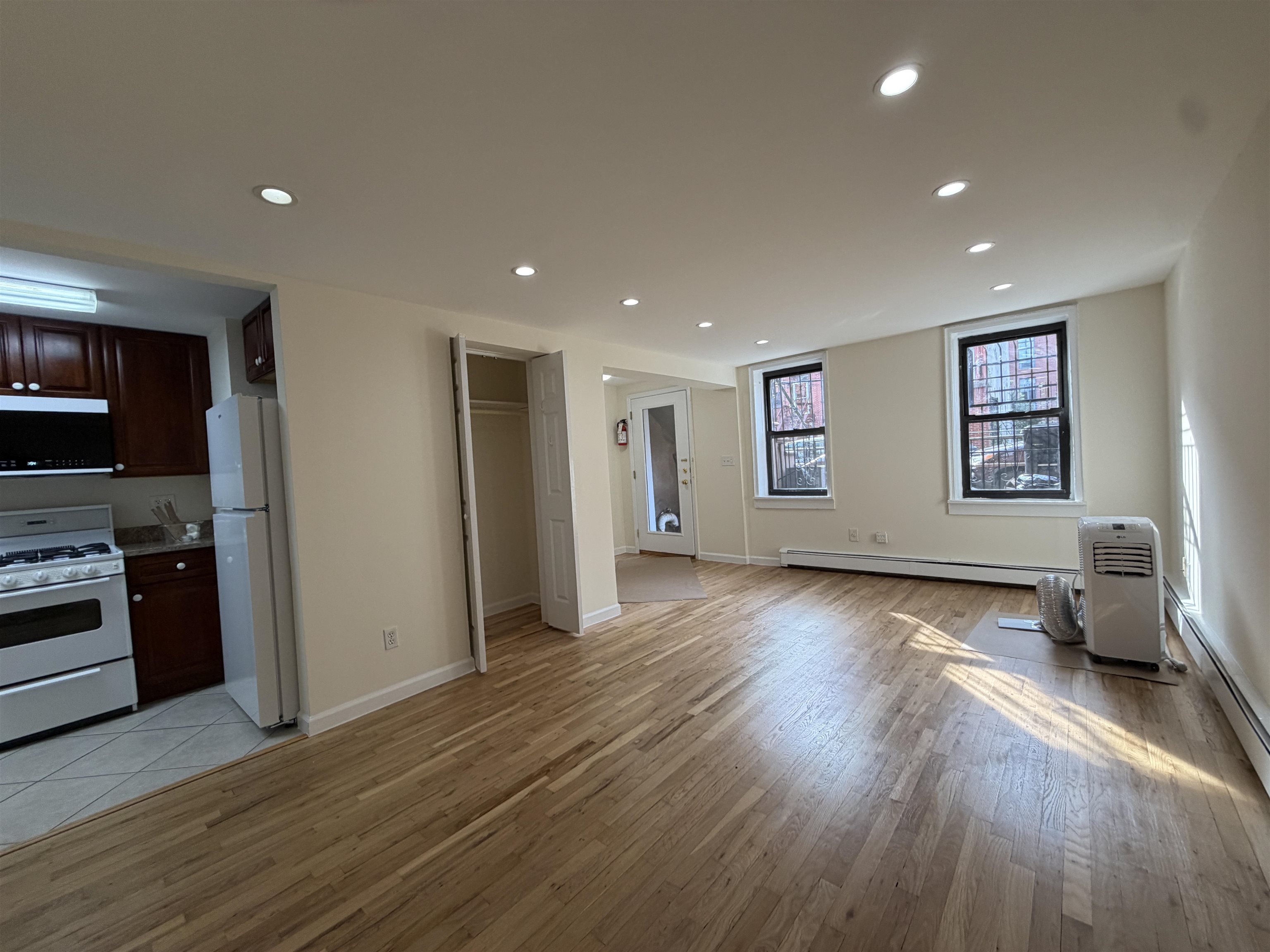 522 Manila Avenue Jersey City NJ 07302
