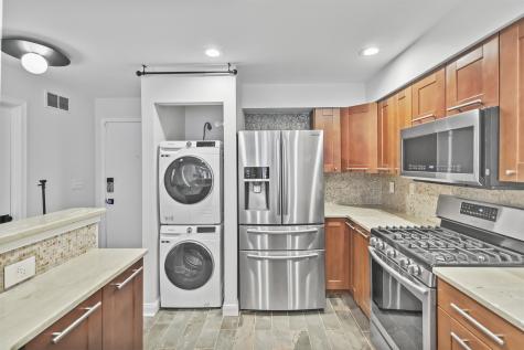 766 Spinnaker Court Secaucus NJ 07094