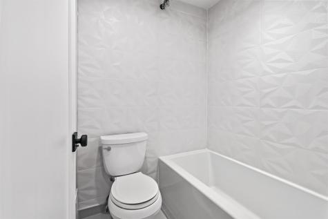 766 Spinnaker Court Secaucus NJ 07094