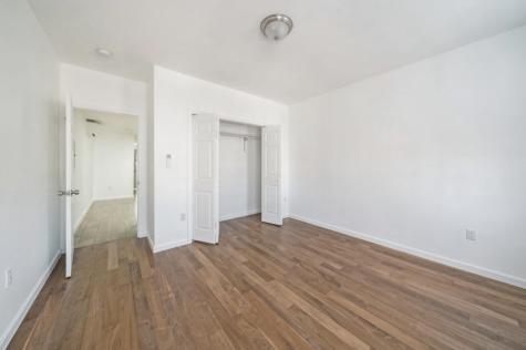 18 Wallis Avenue Jersey City NJ 07306