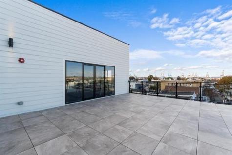 425 Avenue C Bayonne NJ 07002
