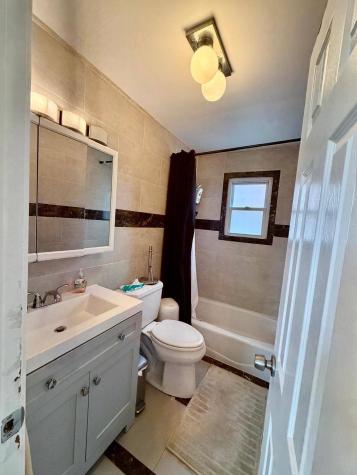 313 Clarendon Street Secaucus NJ 07094